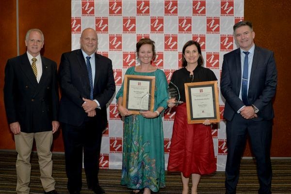 Leigh Radford, President RMC SA/NT; David Basham, PIRSA Minister; Rural Photographer of the Year, Tricia Watkinson, News Corp; Prue Adams collecting the Rural Journalist of the Year Award for Kristy O’Brien, ABC NT; & Brett Smith, RBS CEO